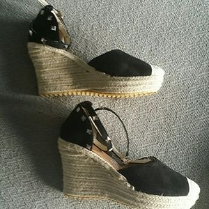Black espadrilles with ankle strap